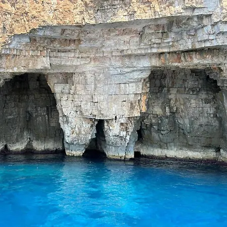 Madeleine Hvar * Хвар