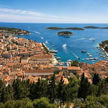Apartment Madeleine Hvar *