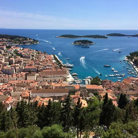 Madeleine Hvar Хвар